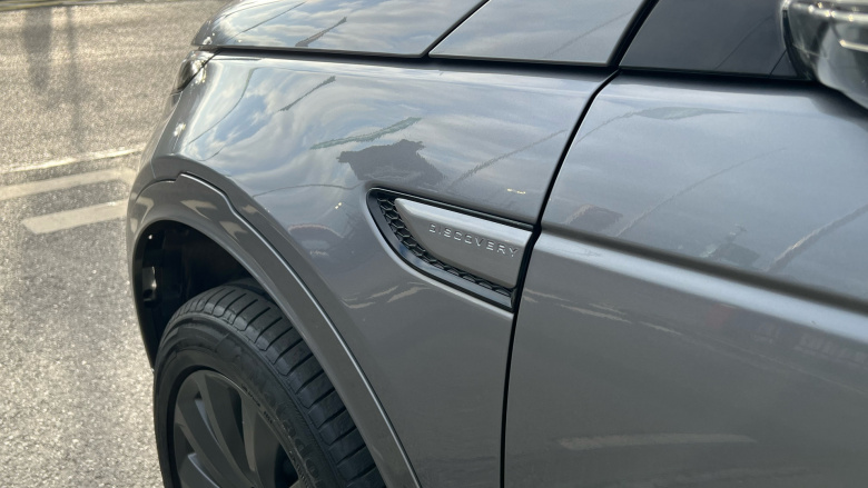 Land Rover Discovery Sport 2.0 D240 R-Dynamic HSE 5dr Auto Diesel Station Wagon